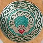 Claddagh artwork close up