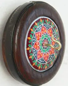 pysanky 2 inch walnut whorl side view