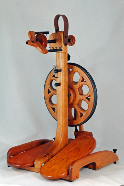 Golding gossamer travel spinning wheel