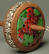 Vineyard walnut whorl handpainted Ringspindle