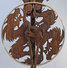 Dragon 2 spinning wheel detail