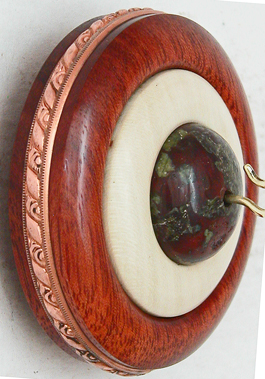 Drago's blood jasper II American Holly Rinspindle side view