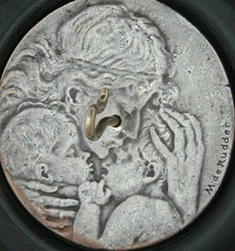 Maternal love Ringspindle close up